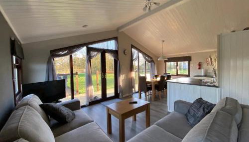 Lakeside cabin set in the Kentish countryside - Foto 2