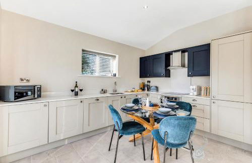 Charming 2 Bedroom Limestone Lodge Perfect for Families - Foto 9