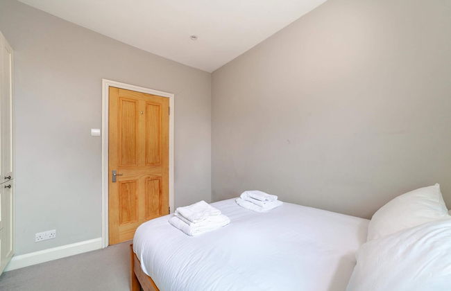 Modern 2-bed Flat in Shepherds Bush - Comfort & Style! - Foto 2