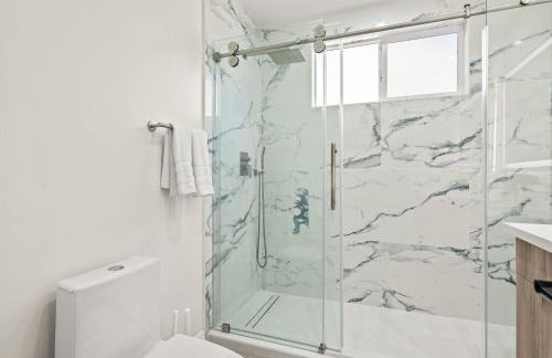 Modern New 3B Home Fully Stocked & Cozy & Sunlight - Foto 5