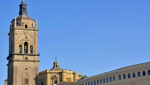 Entrada a la Catedral de Guadix de Granada - Foto 3, Campanario de la Catedral