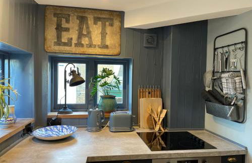 Fabulous apartment seconds from beach by Whitstable-Holidays, Pudding Pan - Foto 12