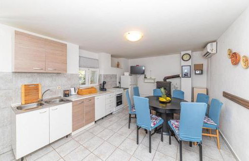 Beautiful Home In Prgomet - Foto 3