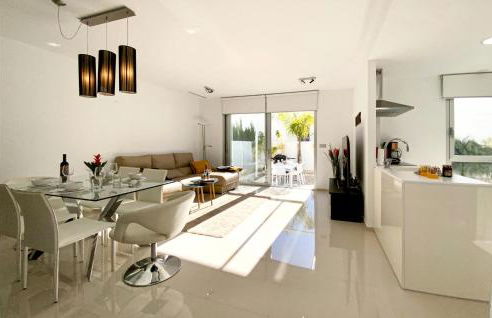 Lovely Home In Alicante - Photo 6