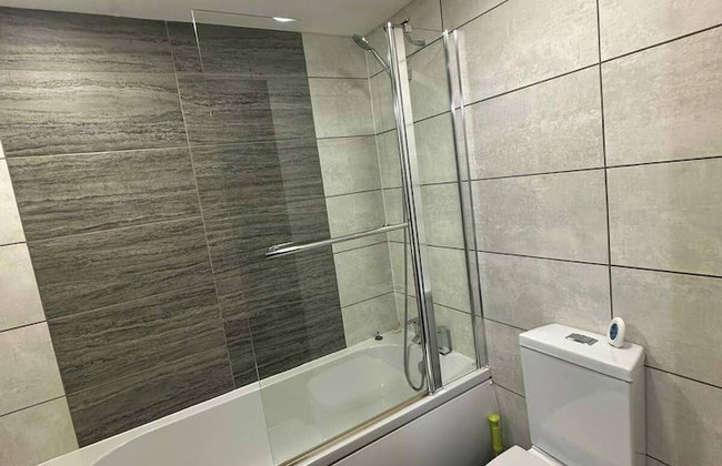 1BR Hideaway Near NEC & Resorts World - Ideal for Travelers - Foto 28