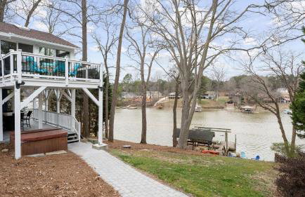 Tree Top Get Away by Avantstay Amazing Lake View - Foto 16