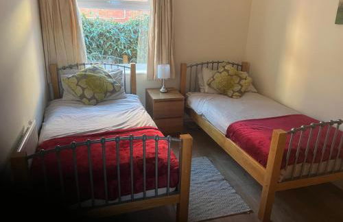 Large Ground floor apartment in the heart of Church Stretton with free parking - Foto 5