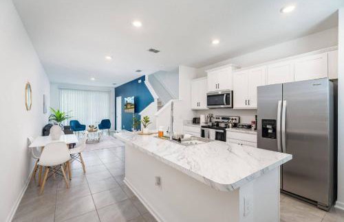 Modern 2 BR Townhome | Close 2 Beach. - Foto 3