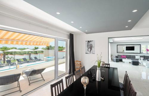 Villa Anela - Photo 15