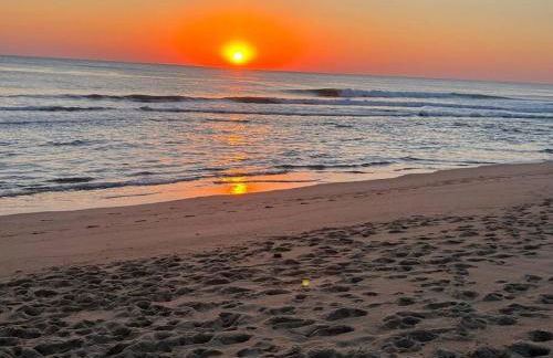 Oceanside Cottage -3BDR 2BA-Walk to Beach! - Foto 51