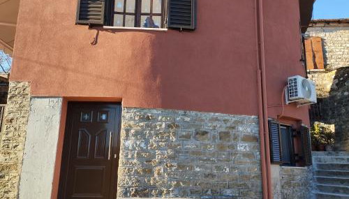 Ξενώνας museum ισόγειο στο Ελληνικό Ιωαννίνων - Foto 4