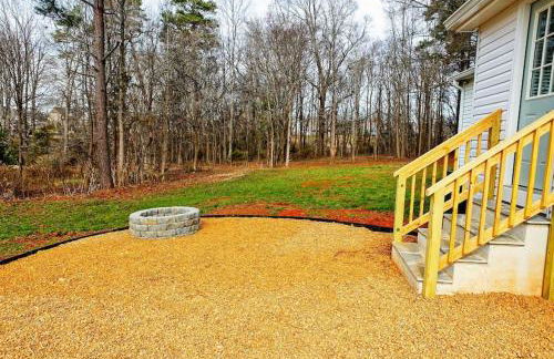 Three Bedroom Outdoorsy Escape in Huntersville - Foto 24