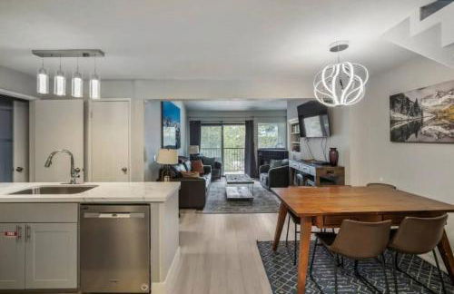 Guest Favorite Spacious Remodeled 2 Bdrm 2 Ba Mountain Views - Photo 27