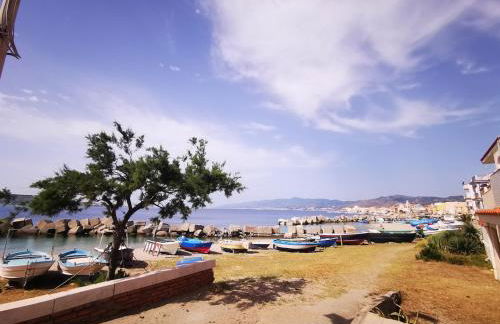 Queen Mary - Torre Faro Messina - Foto 15