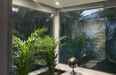 Luxury Villa with Pool, BBQ & Garden in Vouliagmeni - Foto 7