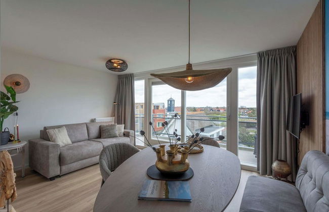 Stylish Couples' Retreat - Photo 7