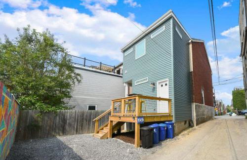 HostWise Stays - The Larryville - Amazing Bathroom, Perfect Location, Custom Build - Foto 21