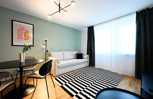 Rosengarten Apartments Fürth, Moderne Serviced Apartments in Citylage, ganze Ferienwohnung 50 m2, nahe Nürnberg, Metro, Sauna, Frühstück & Parkplatz - Foto 2