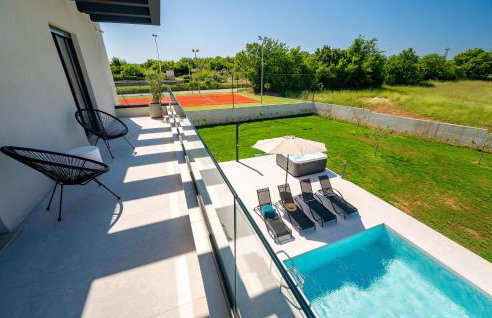 3 Bedroom Cozy Home In Nedescina - Foto 16