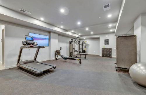 HUGE downtown corner unit- Pool-Gym-Walk 2 Broadway - Foto 40