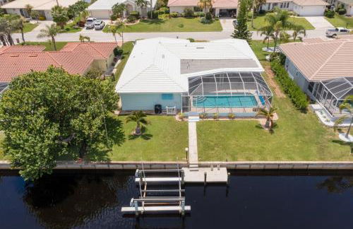 Waterfront Paradise! Heated Pool, Dock, Grill, Fishing near restaurants and shops - Foto 3
