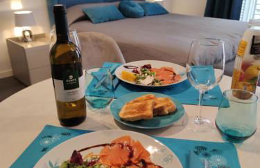 The Rabbit Hole - Photo 1