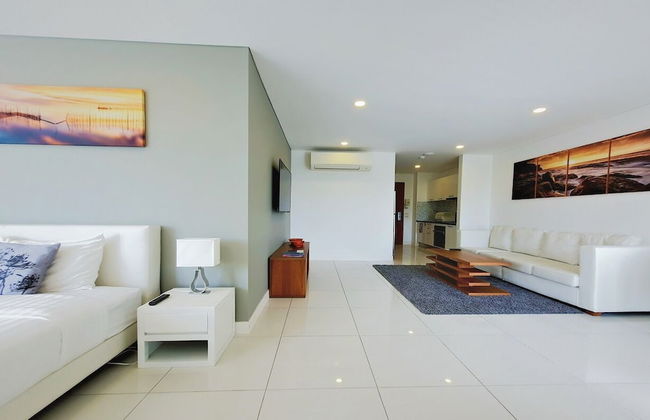 Horizon Residence Rentals - Photo 4