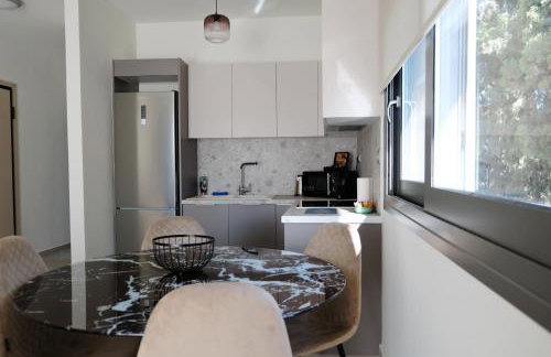 Poseidon 77B Luxury Residences - Photo 33