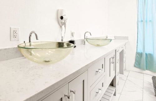 Newly Renovated 6BR 3BA Port Arthur Home with Hot Tub - Foto 23