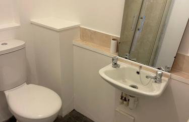 Spacious, Sleeps 18, 3 Bathrooms, Parking, Park, Mansfield - Foto 23