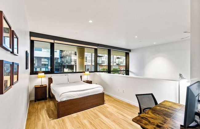 Open Loft in Redmond Core - 92 Walkscore - Photo 3