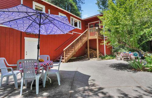 Cozy Riverfront Cabin Just Steps to the Russian River with Beach Access & Wood Stove - Foto 57