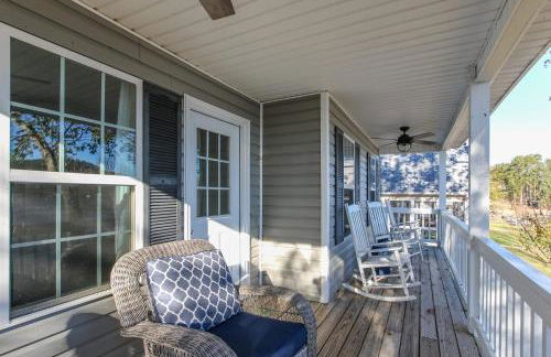 House #04 - Happy Camper-(No Pets) -Private Pier - Photo 6