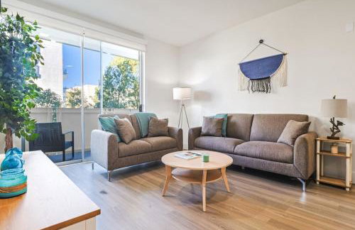 Spacious 2BDR in SM - 5 minutes walk to the beach! - Foto 11