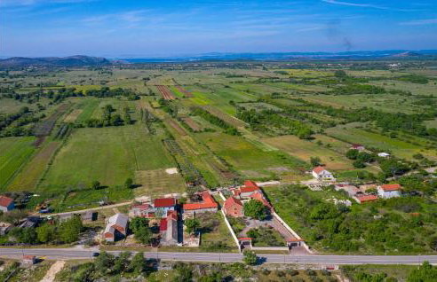 Awesome Home In Benkovac With Wifi - Foto 14