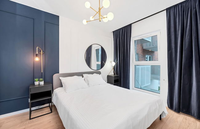 Lumina bright apart with parking - Foto 1