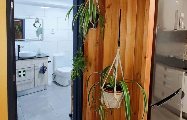 Explore Ponta Delgada in Comfort - Charming 2-bedroom Vacation Rental - Foto 8