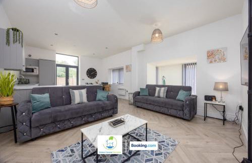 2 Bedroom Apartment By Green Haven Escapes Short Lets & Serviced Accommodation In Leeds with Free WiFi & Parking - Photo 23