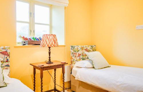 Charming Coach House Retreat Near Sherborne Abbey - Foto 25