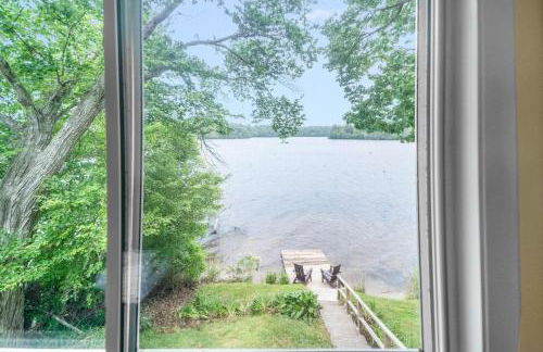 Family Lakefront Adventure House 3BR wFirepit & Scenic - Foto 31