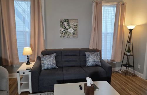 Relaxing Downtown 1 Bed, Dog Friendly Apartment with Deck, Dog Exercise Area - Foto 8