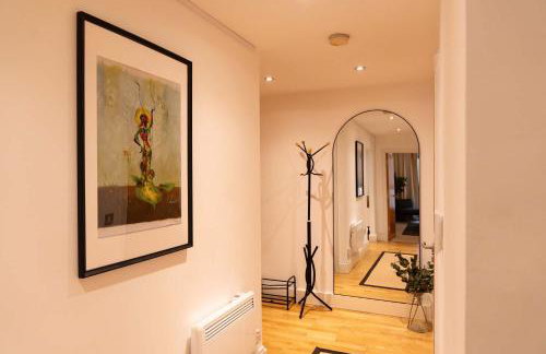 Premium Tower Hill Serviced Apartment - Photo 15