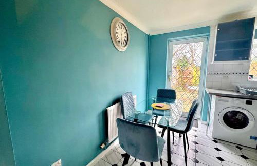 Homely 2 bedroom house, parking - Foto 11