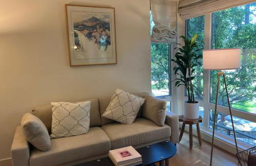 Near Stanford Luxury Retreat 1 Gigabit Fast WiFi Two Car Garage Masterbedroom King Size Bed Walk-in Closet and Walk-in Shower - Foto 11