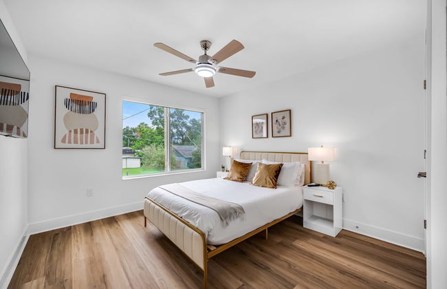 Luxury Home w Heated Pool, Gym, Playground & More! - Foto 5