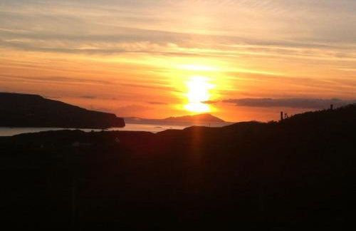 The Byre, Glasphein-Panoramic sea and glen views - Foto 9