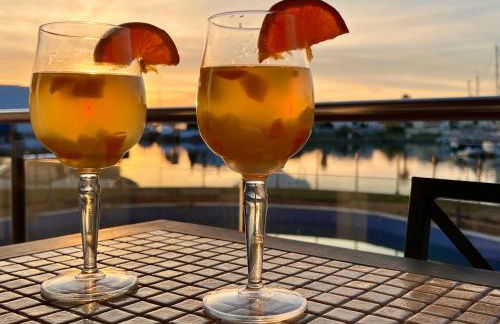 BLAU Apartamento frente a los canales y las puestas de sol de Roses - Foto 3