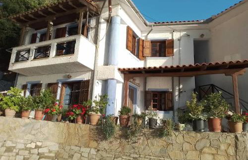 Kamari Beach guest house - Photo 44