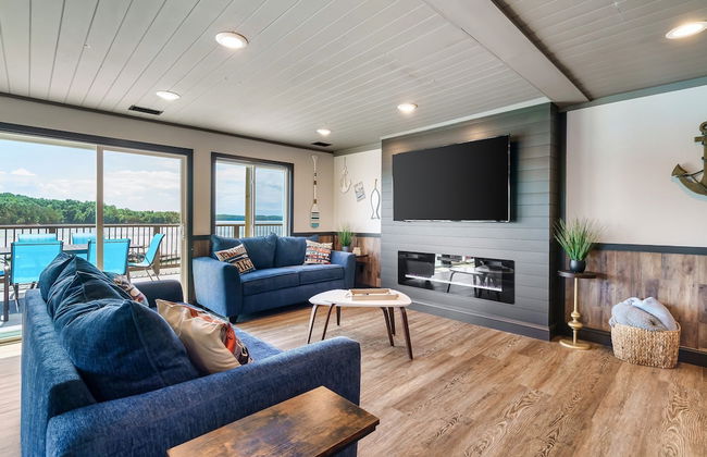 The Lodge at Lakeside - Photo 24