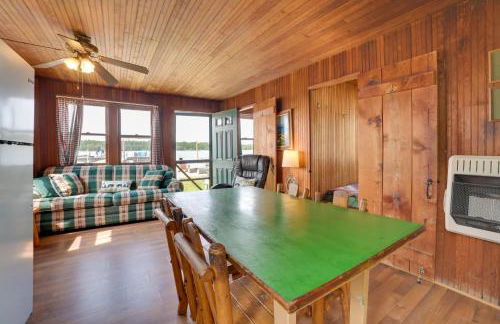 Beach and Dock Access Upper Peninsula Retreat 7 - Foto 6